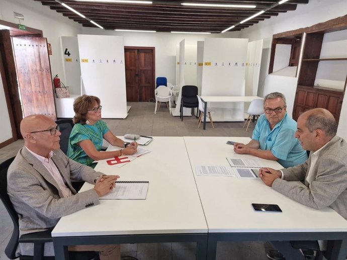 Reunión del Diputado del Común en Casa Massieu