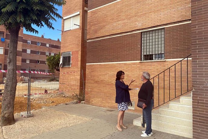 El Ayuntamiento de San Juan del Puerto solicita a la Junta la rehabilitación integral de barriada Juan Carlos I.