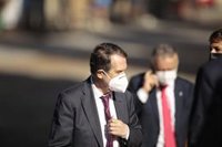 Los alcaldes del PP recriminan a Abel Caballero que apoye "unilateralmente" las medidas de ahorro energético