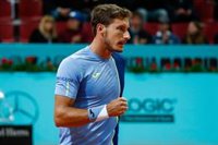 Carreño sorprende a Berrettini en su debut en Montreal y Bautista también avanza