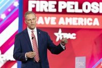 El congresista republicano Scott Perry denuncia que el FBI le ha confiscado el móvil