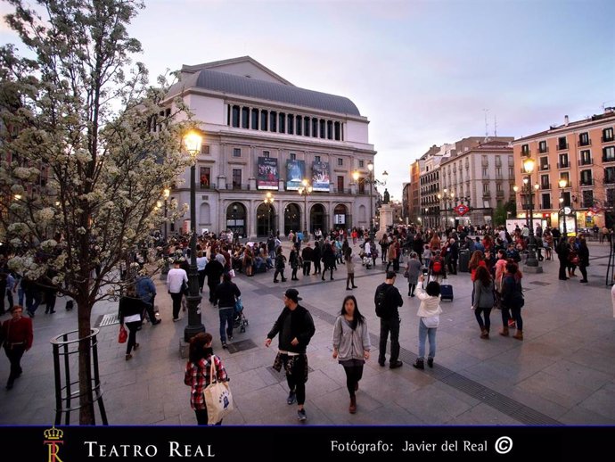 Archivo - Fachada del Teatro Real de la plaza de Ópera