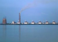 Ucrania informa de un ataque que causó "algunos daños" a la central nuclear de Zaporiyia