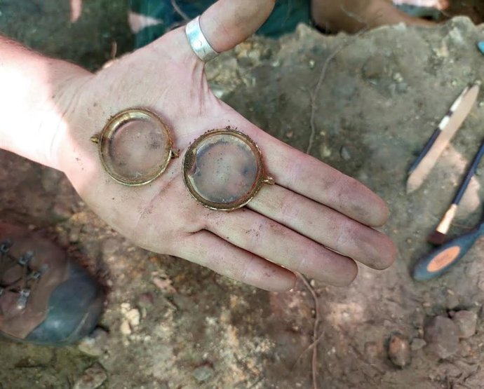 Gafas localizadas en Grado