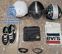 Dos detenidos en Málaga por robar móviles por el procedimiento del tirón y asaltar un restaurante de comida rápida