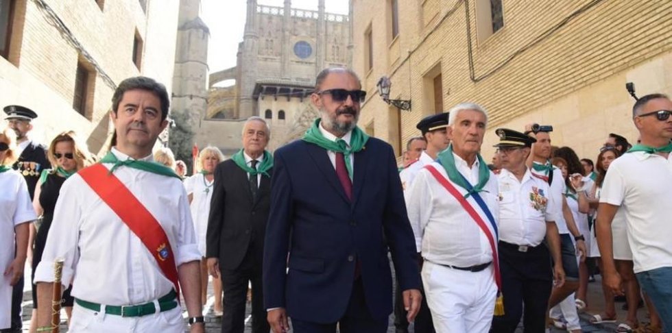 El presidente de Aragón, Javier Lambán, participa en los actos de las Fiestas de San Lorenzo de Huesca, en el día en que se celebra el 40 aniversario de la sanción por parte del rey del Estatuto de Autonomía.