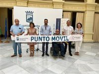 La Feria de Málaga contará con dos puntos móviles para personas con discapacidad, en la plaza de la Marina y en el Real