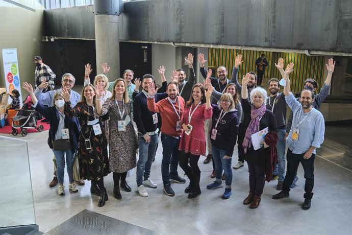 Un grup de participants del Programa de Lideratge per a l'Aprenentatge d'EduCaixa de la Fundació la Caixa