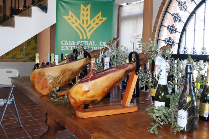 Caja Rural de Extremadura convoca la XXIII edición de los Premios Espiga Jamón Ibérico DOP Dehesa de Extremadura