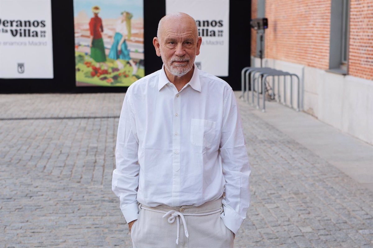 John Malkovich: “It’s positive if someone is offended by what you do”
