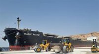 El buque 'Magic Pluto' transportará 72.000 toneladas de yeso desde Almería a Canadá