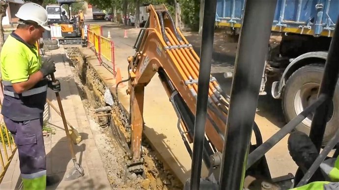 Comienzan las obras para solucionar los problemas con el suministro eléctrico en Maribáñez