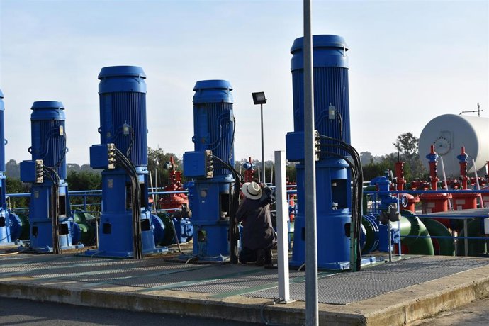 Huelva.- La CR Palos renueva las bombas del sector I de riego para ahorrar un 27 por ciento de energía eléctrica