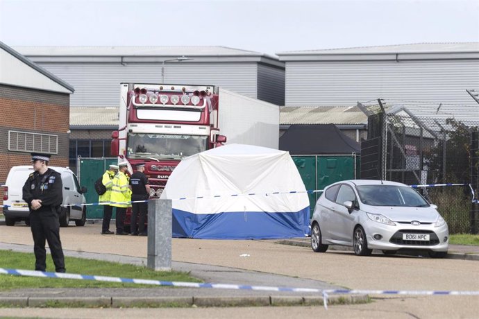 Camión en el que se hallaron 39 migrantes vietanmitas muertos en Essex, Inglaterra.