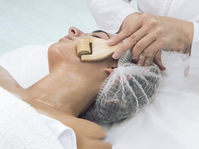 La maderoterapia facial está llamado a ser uno de los tratamientos estrella del otoño