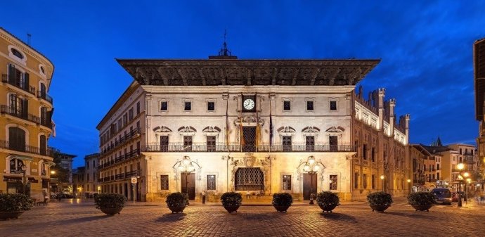 Archivo - Fachada del Ayuntamiento de Palma.