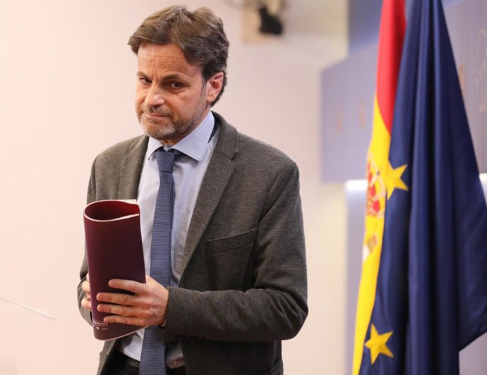 Archivo - El presidente del grupo parlamentario de Unidas Podemos en el Congreso, Jaume Asens, a su llegada a una rueda de prensa durante la Junta de Portavoces, en el Congreso de los Diputados, a 25 de enero de 2022, en Madrid (España).