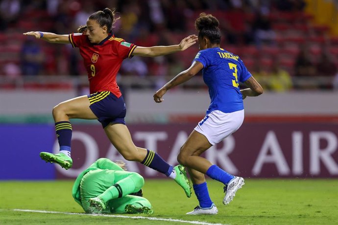La española Inma Gabarro en el partido entre España y Brasil en el Mundial Sub-20 de Costa Rica 2022