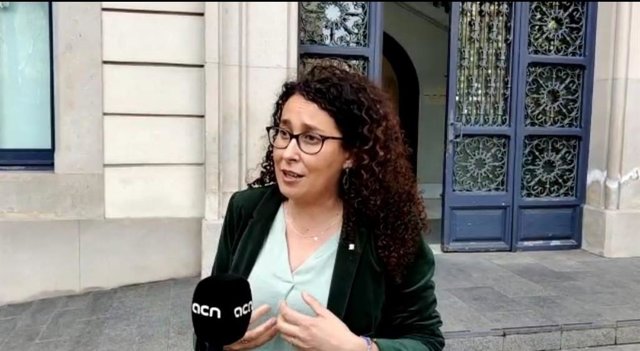Archivo - La directora del Centre d'Atenció de Trucades d'Emergències 112 de la Generalitat de Catalunya Irene Fornós