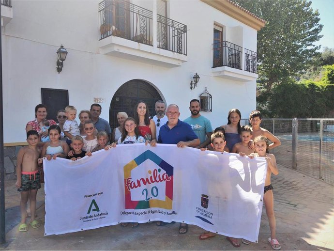 Celebración de un taller de alfarería en Canjáyar (Almería).