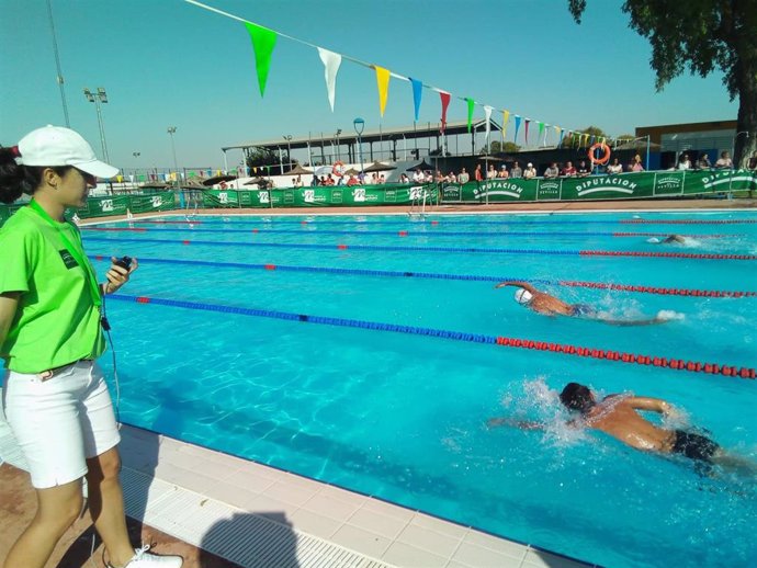 Una de las pruebas del Circuito Provincial de Natación de Verano 2022