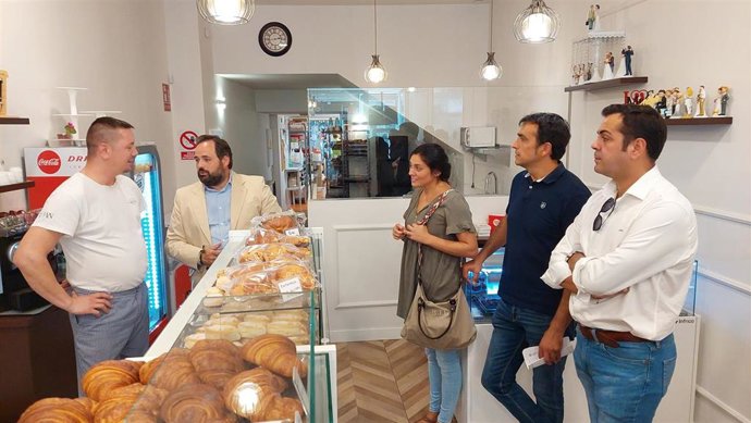 El presidente del Partido Popular de Castilla-La Mancha, Paco Núñez, en una visita a Cuenca.