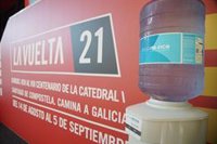 La Vuelta y Aquaservice evitarán el uso de 40.000 vasos desechables gracias a su proyecto 'Ecocup'