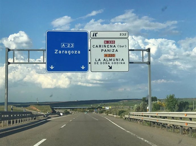 Archivo - La DGT prevé 495.000 desplazamientos de vehículos en las carreteras de Aragón en la Operación '15 de agosto'.