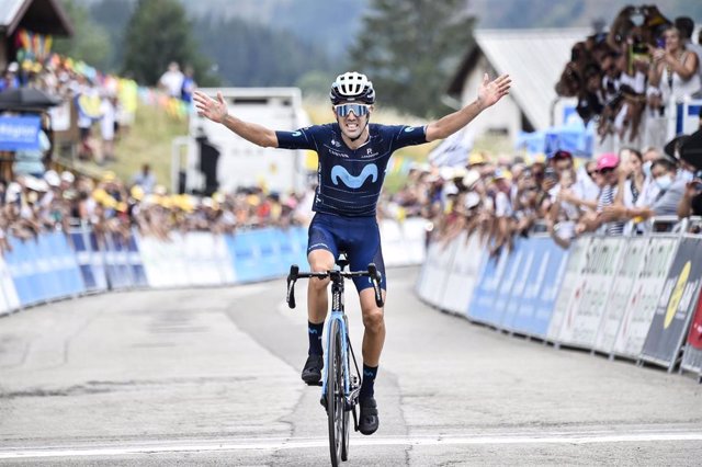 El ciclista español Antonio Pedrero (Movistar Team) gana la última etapa del Tour de l'Ain 2022