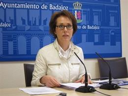 María José Solana en rueda de prensa en el Ayuntamiento de Badajoz. Archivo.