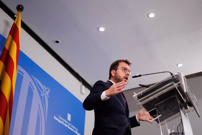 El presidente de la Generalitat, Pere Aragons, comparece en el Centre Cultural-Llibreria Blanquerna, sede de la delegación del Govern en Madrid, a 15 de julio de 2022, en Madrid (España). 