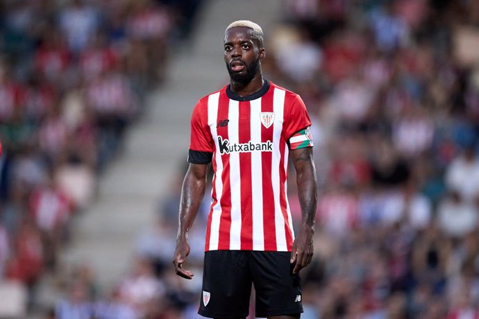 Inaki Williams of Athletic Club looks on during the pre-season friendly match between Athletic Club and Real Sociedad at Lasesarre Stadium on August 5, 2022, in Barakaldo, Spain.