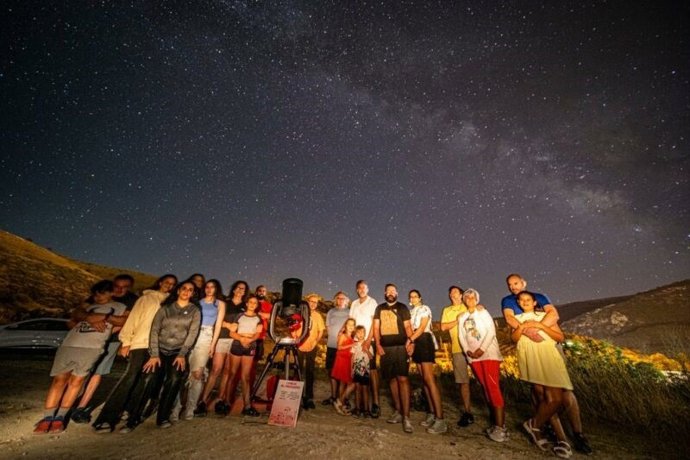 La astronomía se convierte en la "gran protagonista" de 'Ciencia al fresquito' en la segunda quincena de este mes .