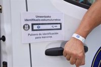 Policía municipal de San Sebastián repartirá pulseras identificativas para niños durante la Semana Grande