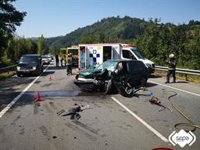 Dos heridos en un accidente de tráfico en la AS-17, entre Barredos y Pola de Laviana