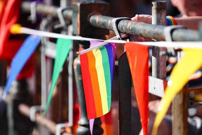 August 6, 2022, Amsterdam, North Holland, Netherlands: Amsterdam feierte mit 80 Booten und Tausenden LGBTQ-freundlichen Anhngern die Pride am 06.08.2022. * Amsterdam celebrated Pride with 80 boats and thousands of LGBTQ-friendly supporters on August 06,