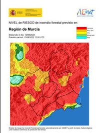 El nivel de riesgo de incendio forestal previsto para este sábado es extremo en la mayor parte de la Región de Murcia