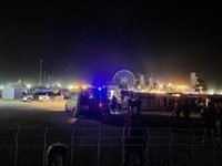 Un mort i almenys 17 ferits en esfondrar-se part de l'escenari del Medusa per una forta ràfega de vent