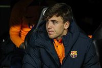 Nico González renueva con el Barça hasta 2026 y se marcha cedido al Valencia