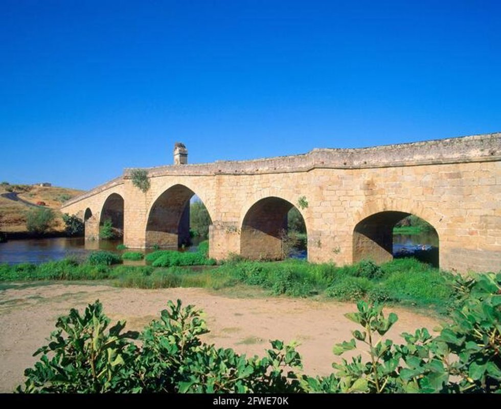 Puente de Galisteo sobre el río Jerte.