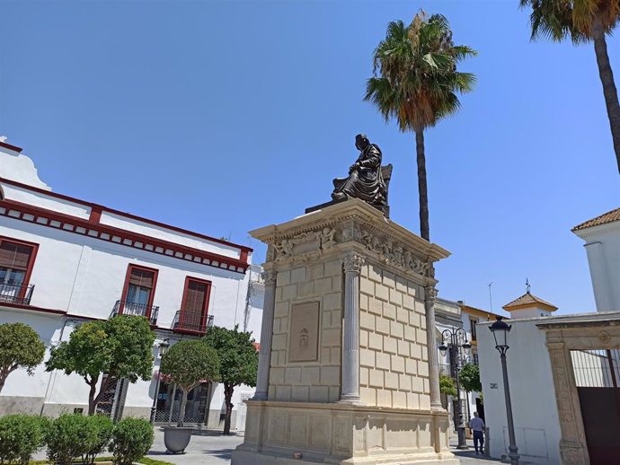 Archivo - Estatua de Elio Antonio de Nebrija, imagen de archivo 