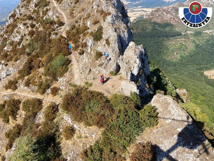 Rescate de un senderista en el monte León Dormido