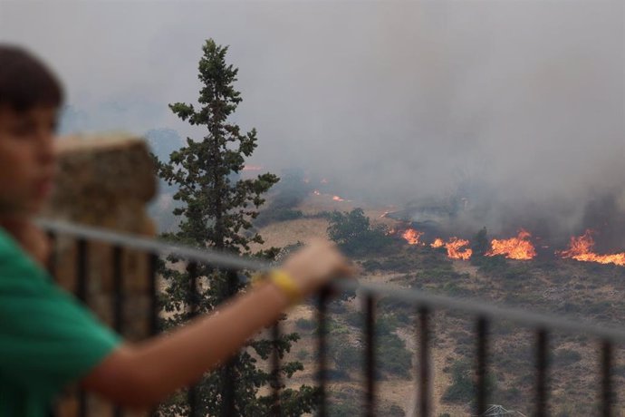 Vistas de las llamas del incendio, a 13 de agosto de 2022, en Añón de Moncayo, Zaragoza, Aragón (España). 