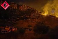 El fuego de la Vall d'Ebo afecta a 6.500 hectáreas y añade nuevos desalojos a los 1.200 evacuados