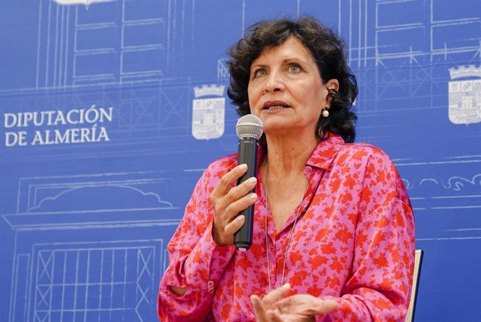 La diputada Carmen Navarro