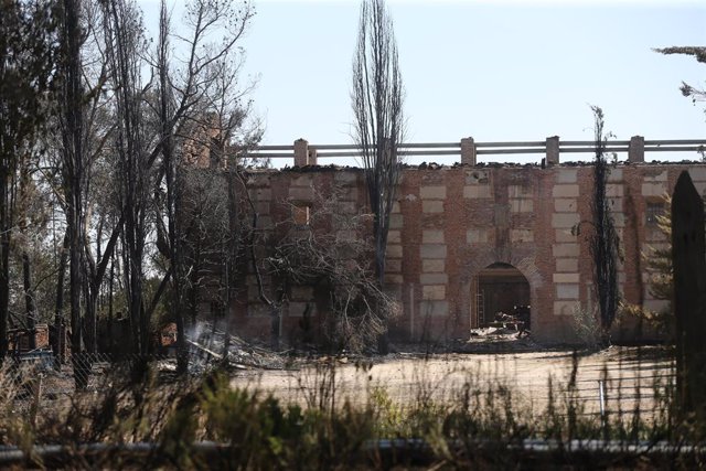 Archivo - El secadero de tabaco del castillo de Batres, después del incendio, a 19 de agosto de 2021, en Batres, Madrid, (España). 