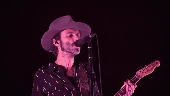 El cantante Leiva durante un concierto en el parque de Castrelos de Vigo, a 4 de agosto de 2022, en Vigo, Pontevedra, Galicia (España). - ARCHIVO