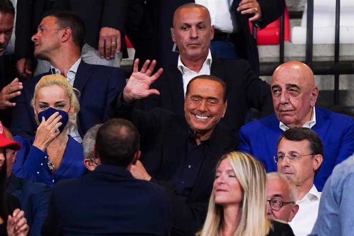 Silvio Berlusconi, ex primer ministro de Italia, durante un partido