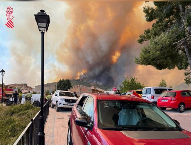 Incendio forestal en Bejís (Castellón)