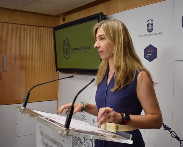 La portavoz del equipo de Gobierno en Ciudad Real, Mariana Boadella, en rueda de prensa.